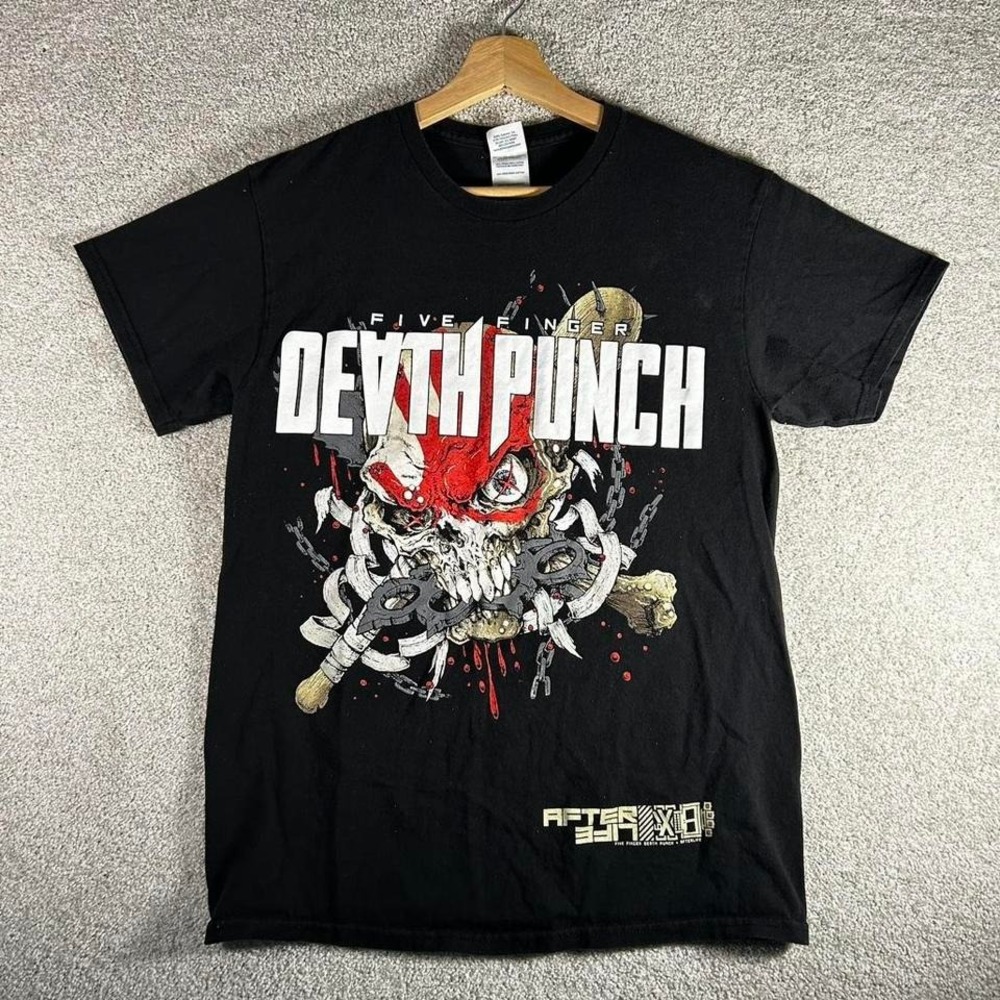Y2K Five finger death punch heavy metal world tour tee shirt tshirt Size M